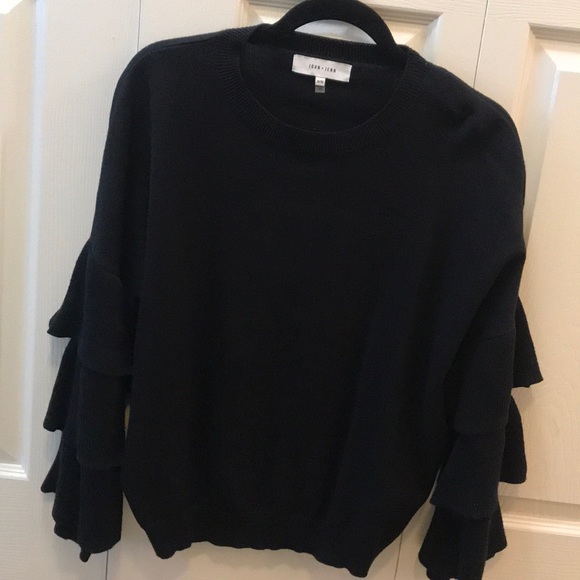 John + Jenn Sweaters - Sweater with layered sleeves